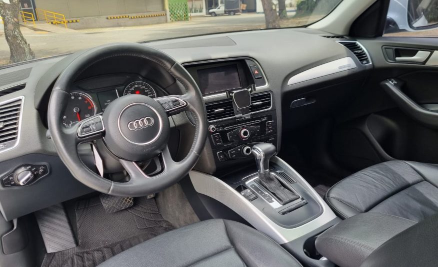 Audi Q5 S-Tronic Luxury AT